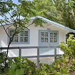 Camping Complejo Turistico & Cabopino 4*